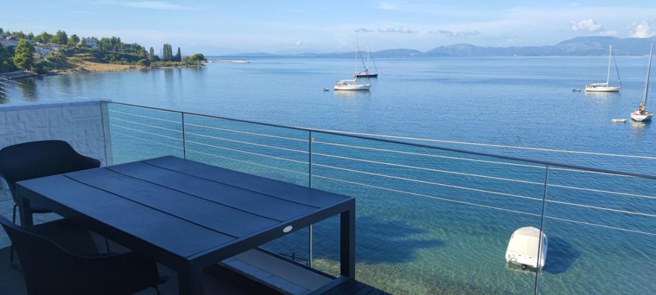 By The Sea - Paleros Villa Exterior photo